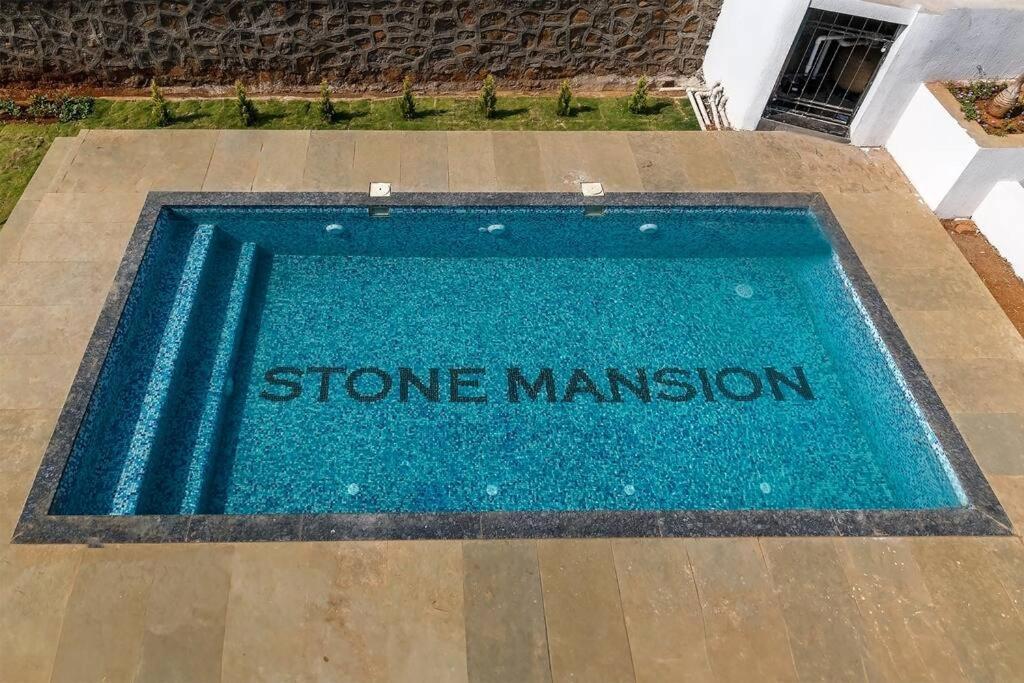 Stone Mansion By Phoenix Stays 伊加特普里 外观 照片